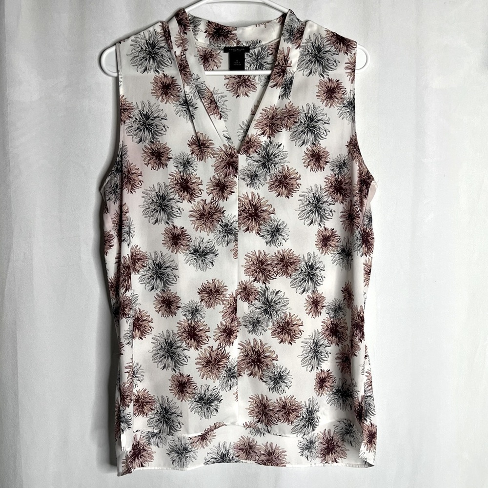 Ann Taylor Sleeveless Lightweight Sheer Blouse Floral Print Size Medium